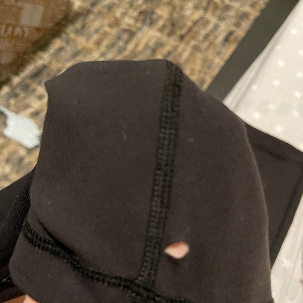 Black Lululemon leggings size 6 - Picture 4 of 4